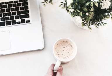 黑料网独家揭秘娱乐圈明星幕后与趣闻