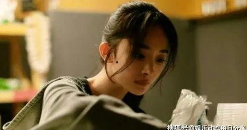 娱乐圈吃瓜达人揭秘:从头像收藏到趣味视频的吃瓜生活